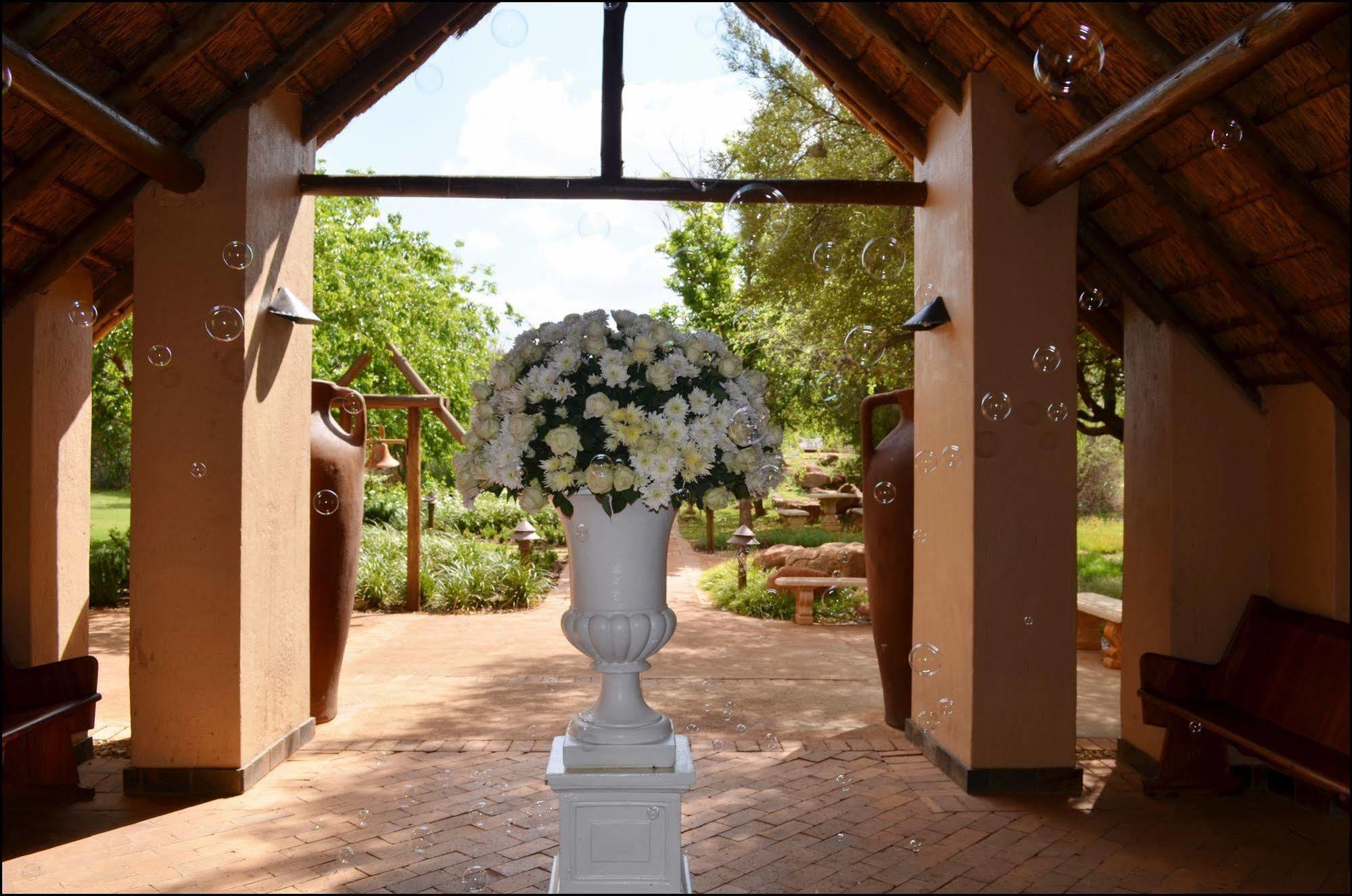 Bona Bona Game Lodge Wolmaransstad Exterior photo